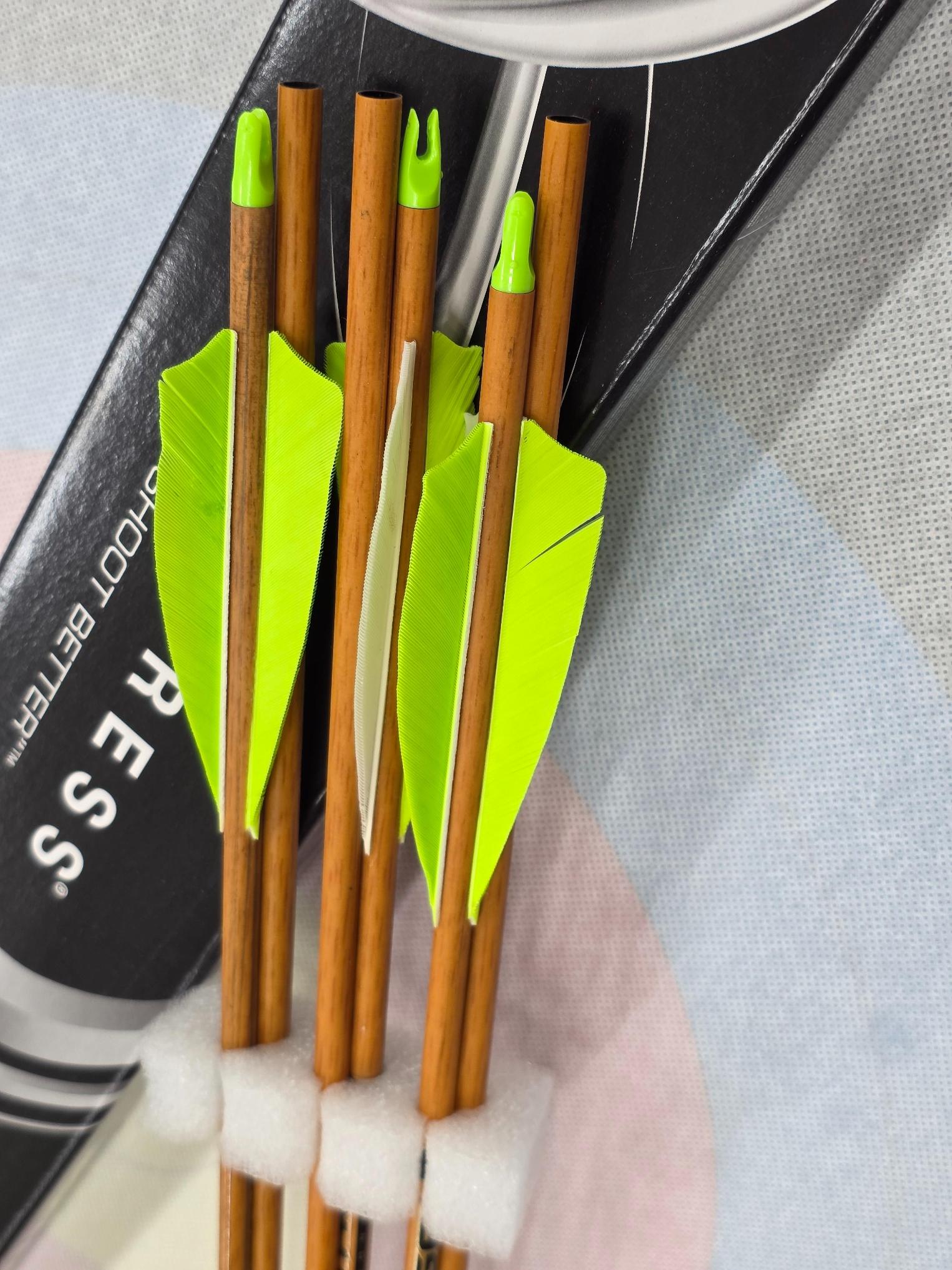 Стрела лучная Carbon Express Heritage 6 шт. (натуральное оперение)