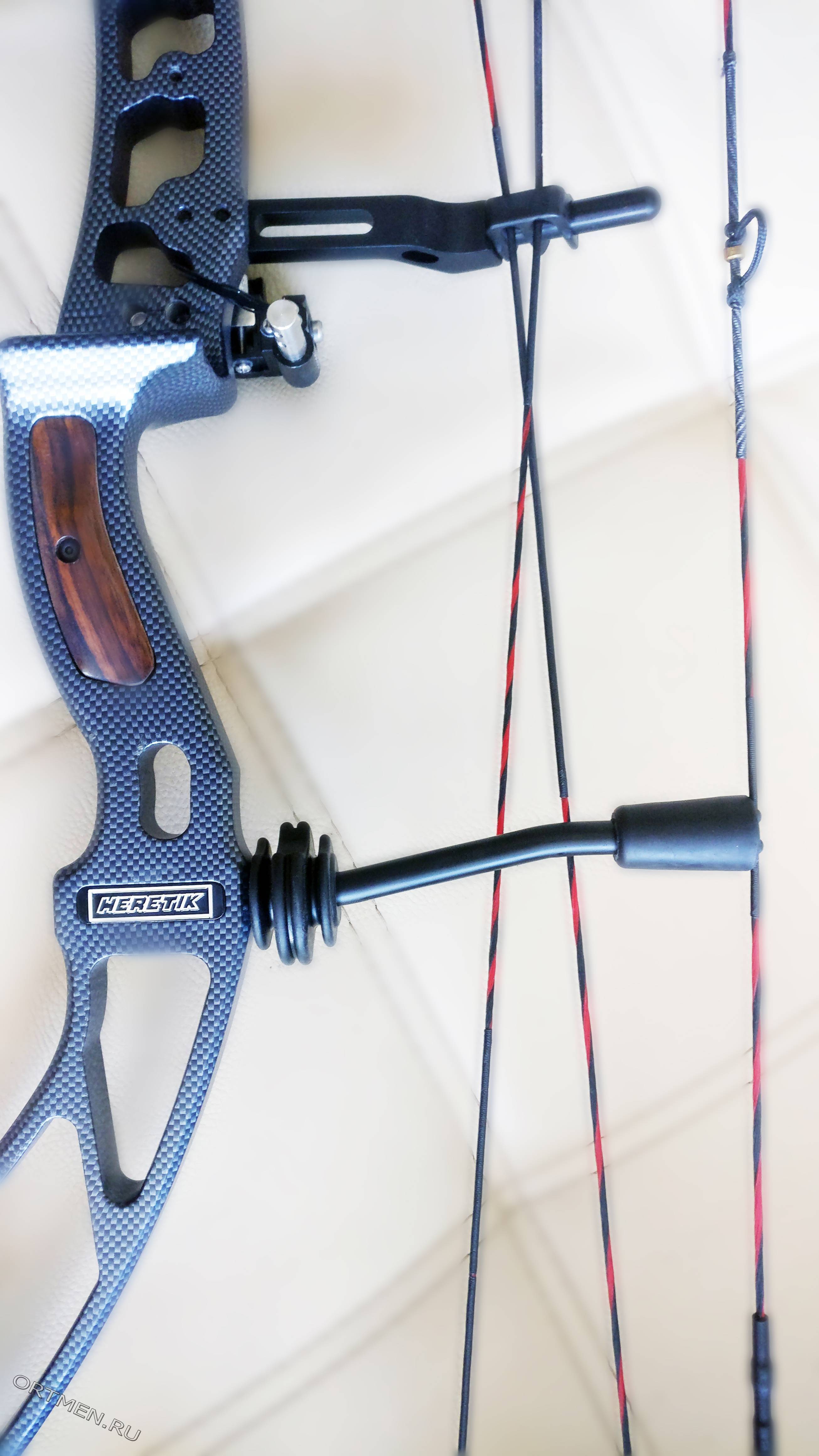 Лук блочный KINETIC HERETIK